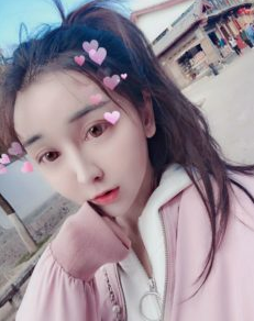 娇嫩小萝莉，可以 she~吻